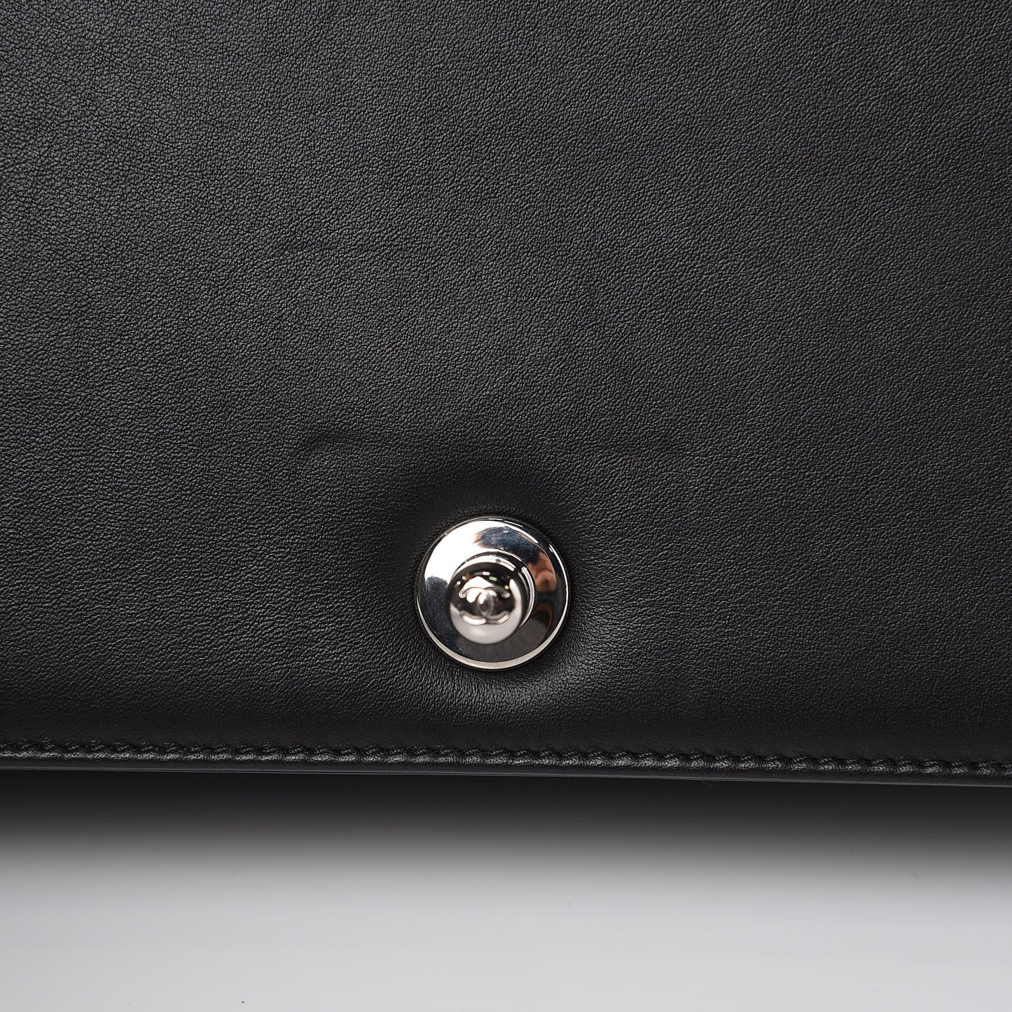 Calfskin Chevron New Medium Boy Flap Black