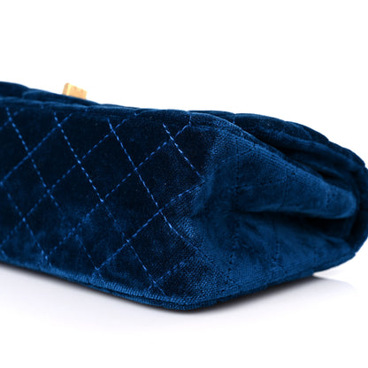 Chanel Velvet Quilted 2.55 Reissue 225 Flap Blue 9 of 10