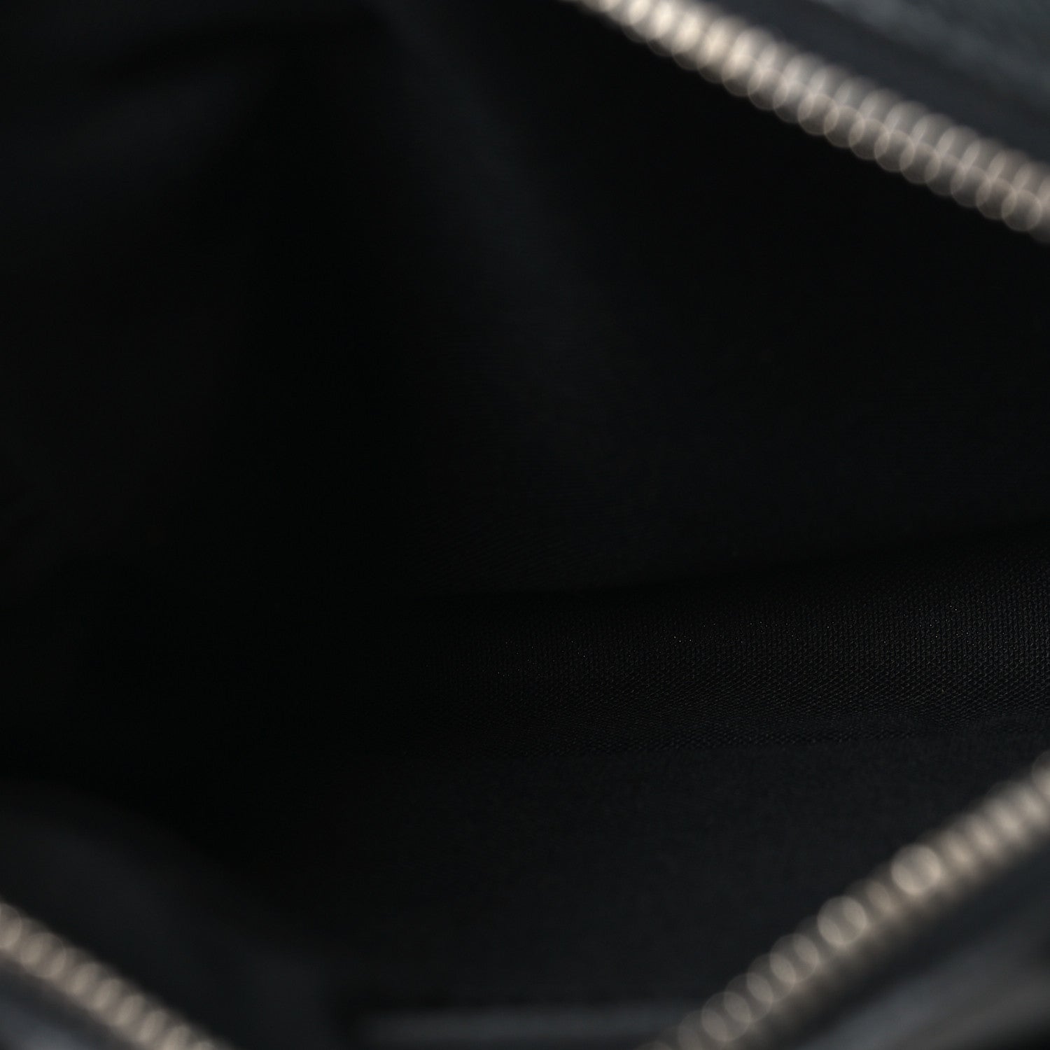 Louis Vuitton Taiga Sayan Slate 5 of 9