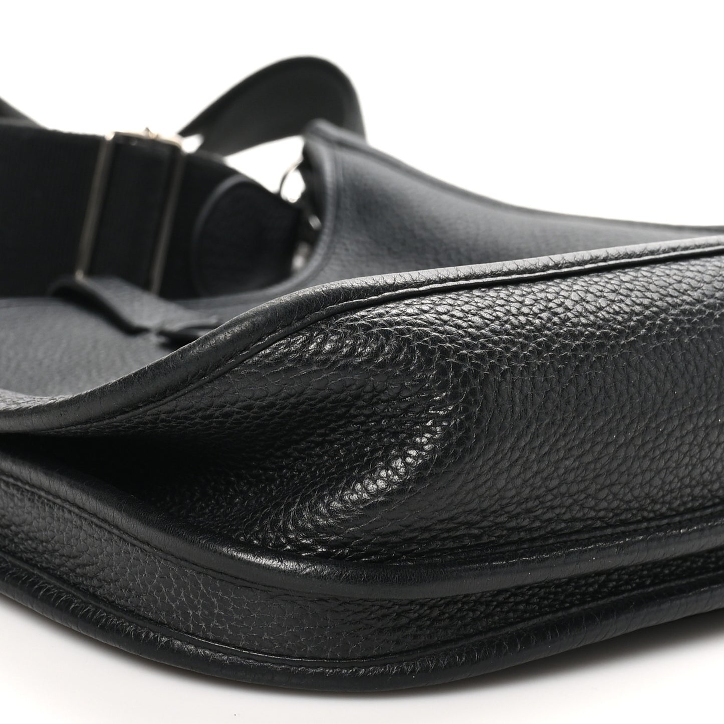 Taurillon Clemence Evelyne III PM Black