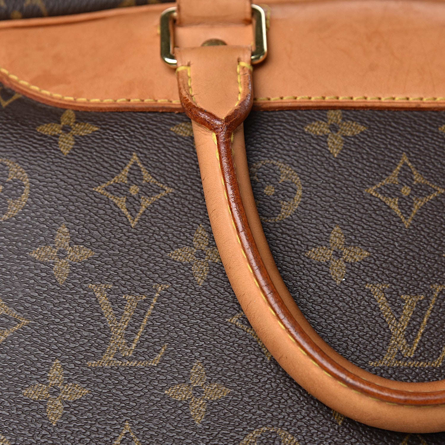 Louis Vuitton Monogram Evasion Sports Bag 9 of 20