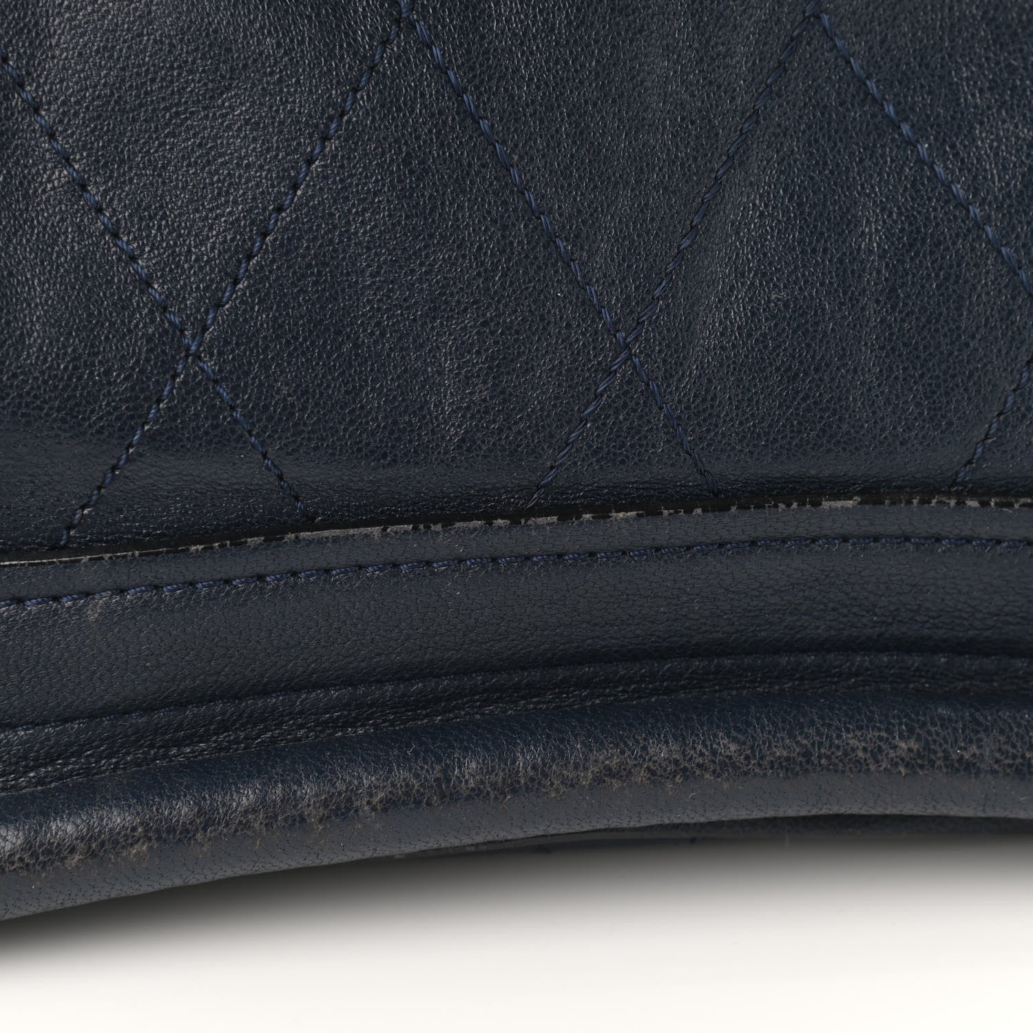 Chloe Sheepskin Quilted Medium Paraty Navy 9 of 13