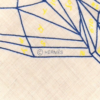 Hermes Cashmere Silk Se Plier Jeu Shawl 140 Naturel Indigo Jaune 3 of 5
