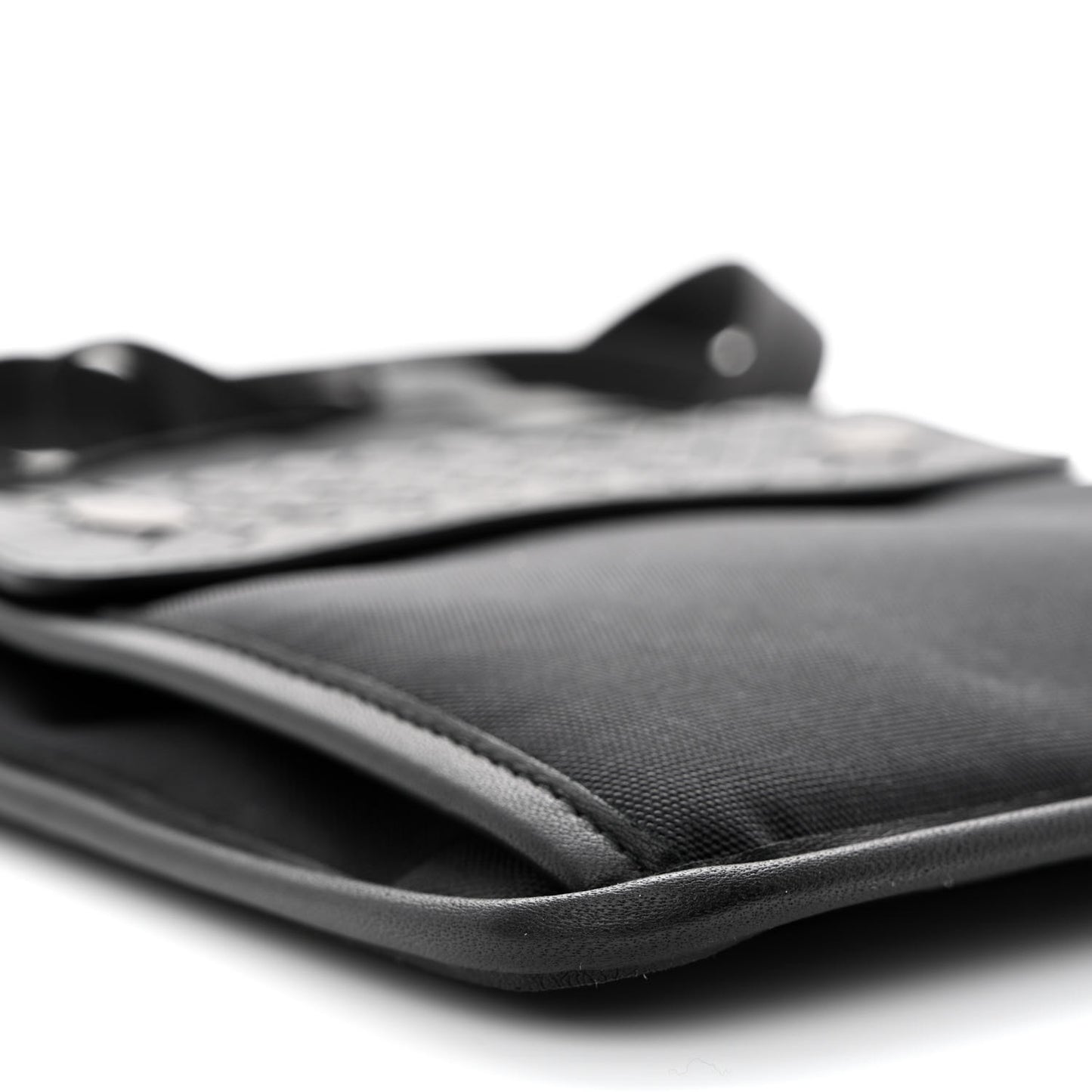 Nappa Intrecciato Shoulder Bag Navy Black