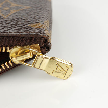 Louis Vuitton Monogram Key Pouch 8 of 8