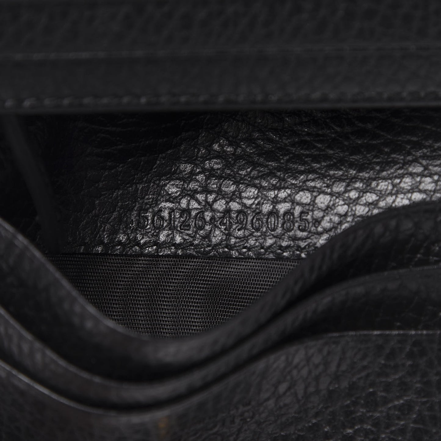 Pebbled Calfskin GG Marmont Card Case Black