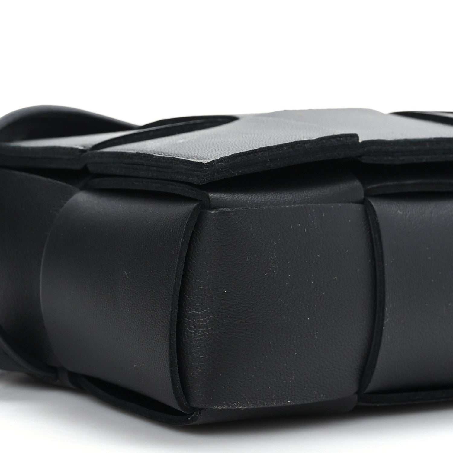 Bottega Veneta Nappa Maxi Intreccio The Belt Cassette Bag Black 7 of 8