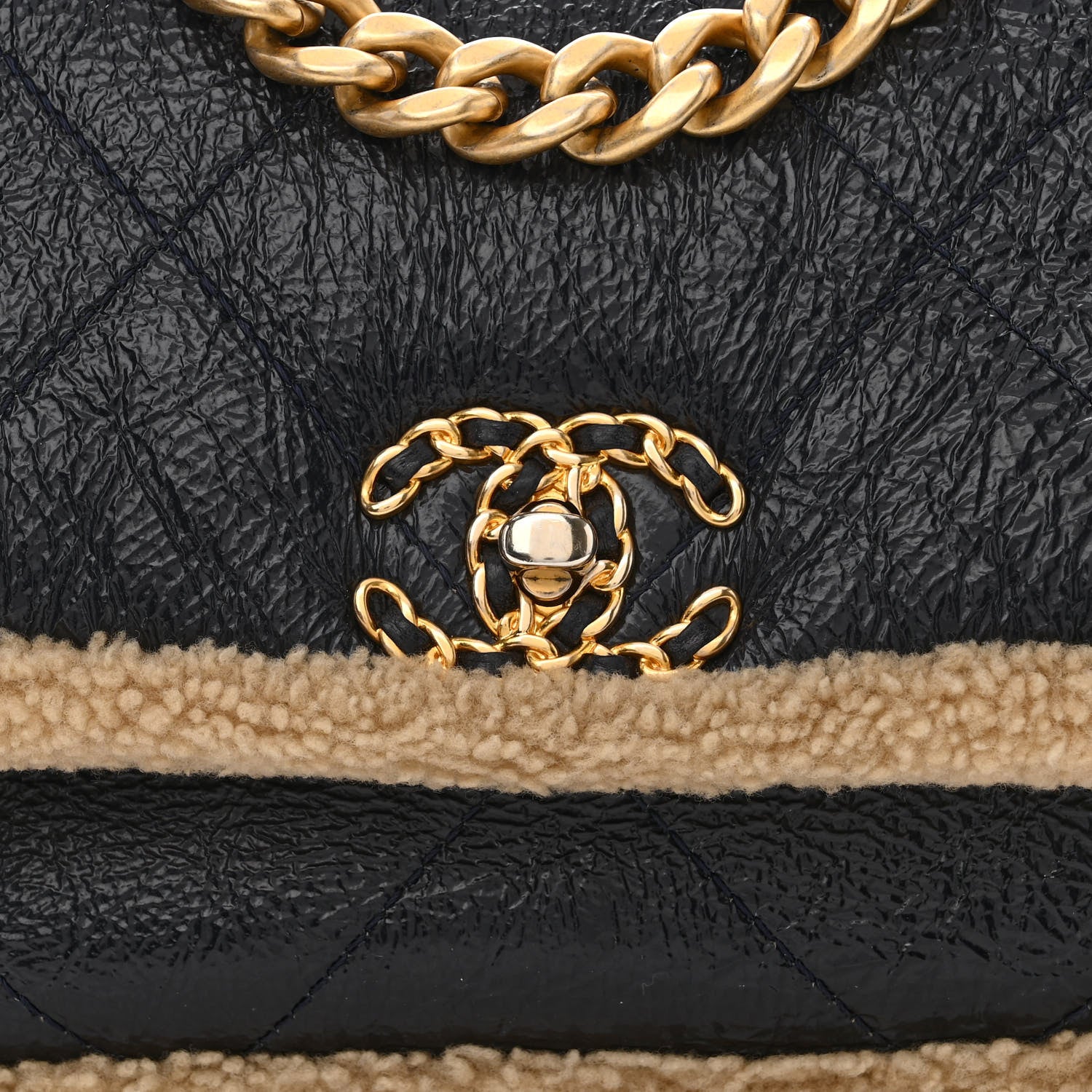 Chanel Crumpled Calfskin Shearling Sheepskin Quilted Medium Chanel 19 Flap Navy 8 of 11