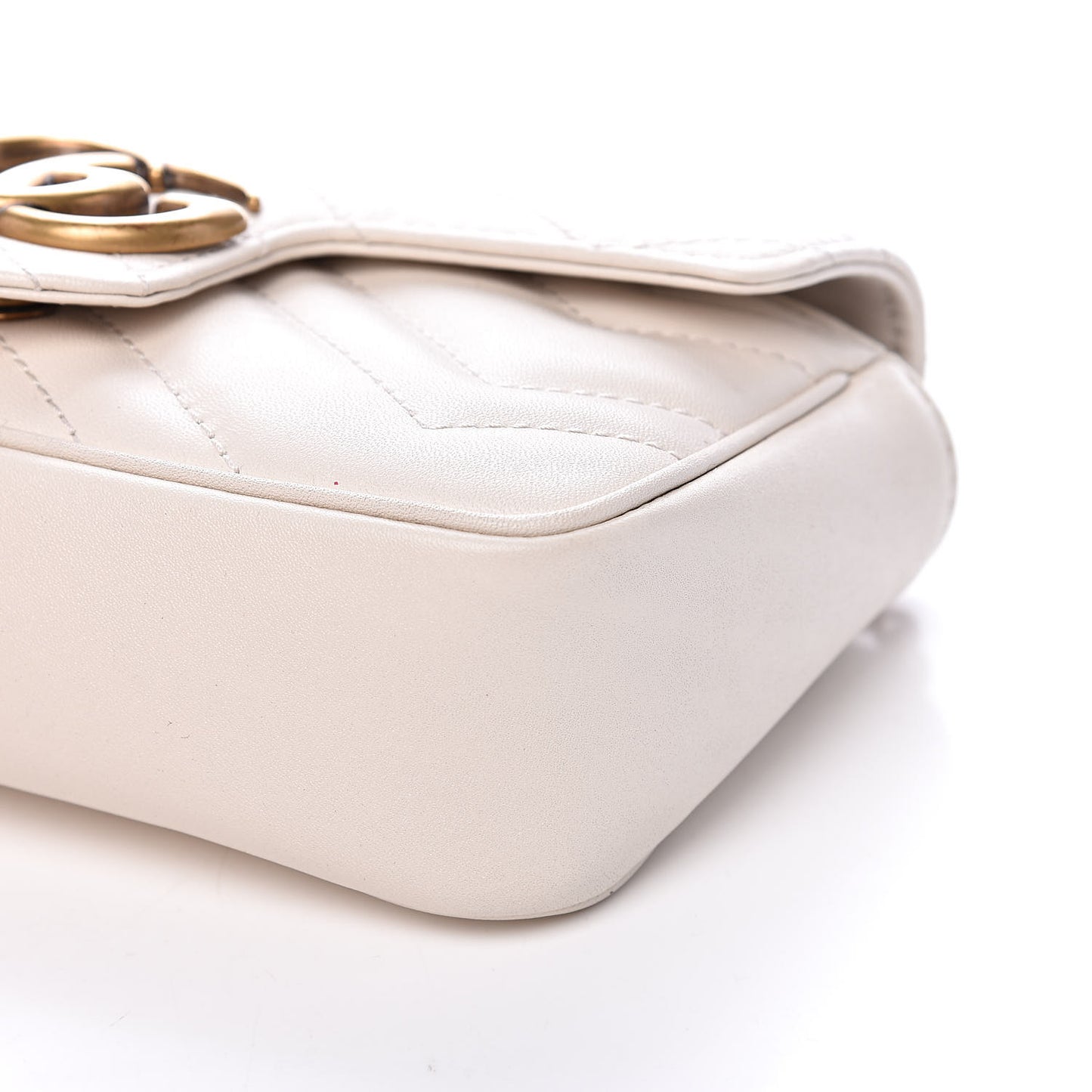 Calfskin Matelasse Super Mini GG Marmont Shoulder Bag White