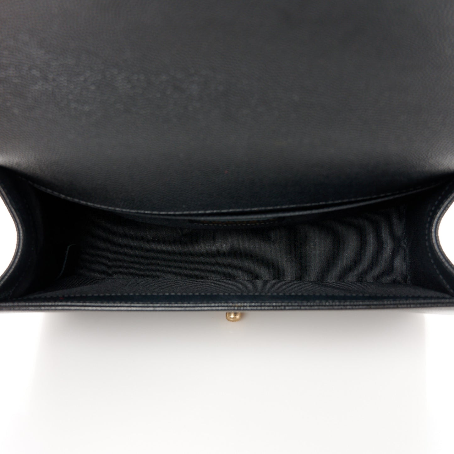 Caviar Quilted Medium Boy Flap Black