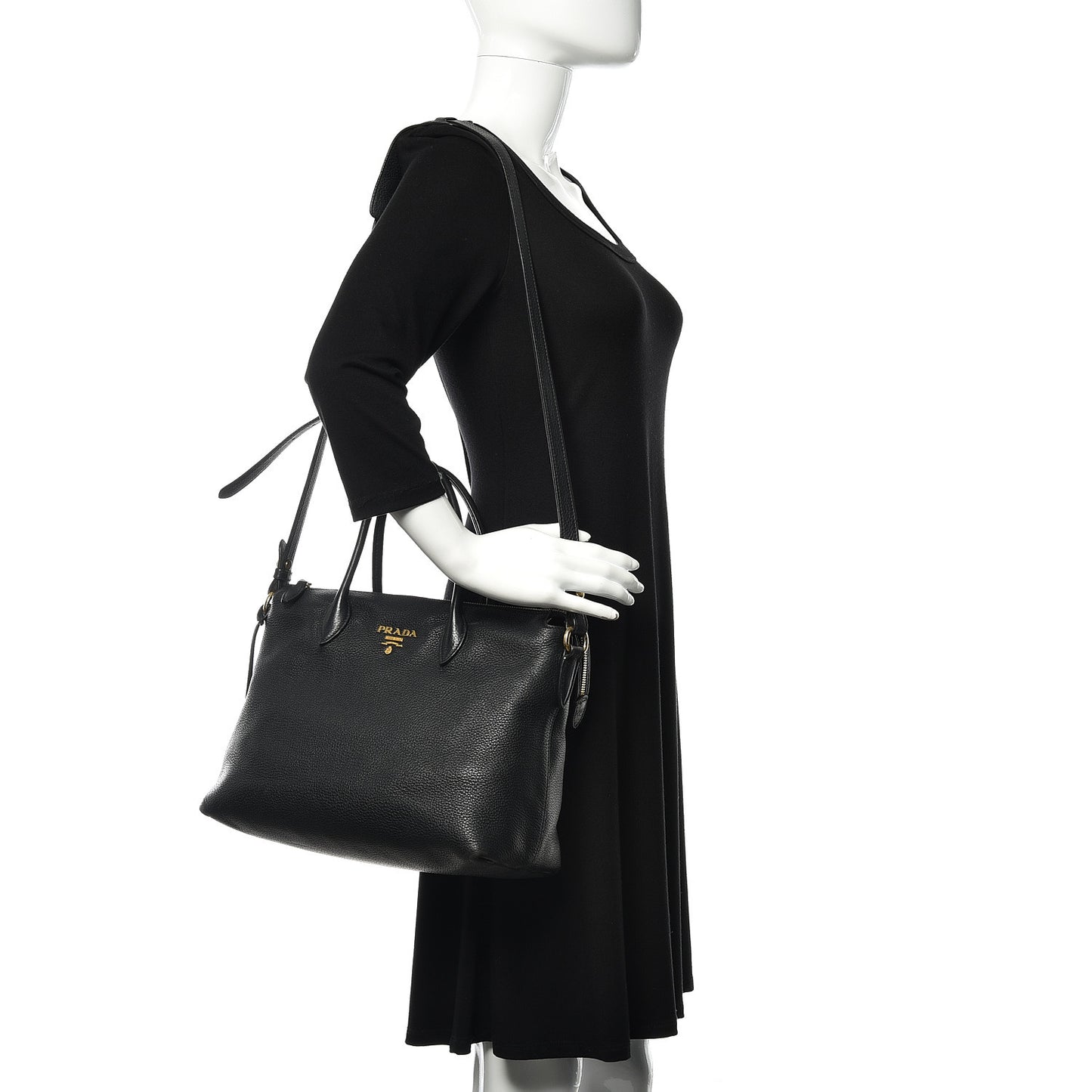 Vitello Daino Tote Black