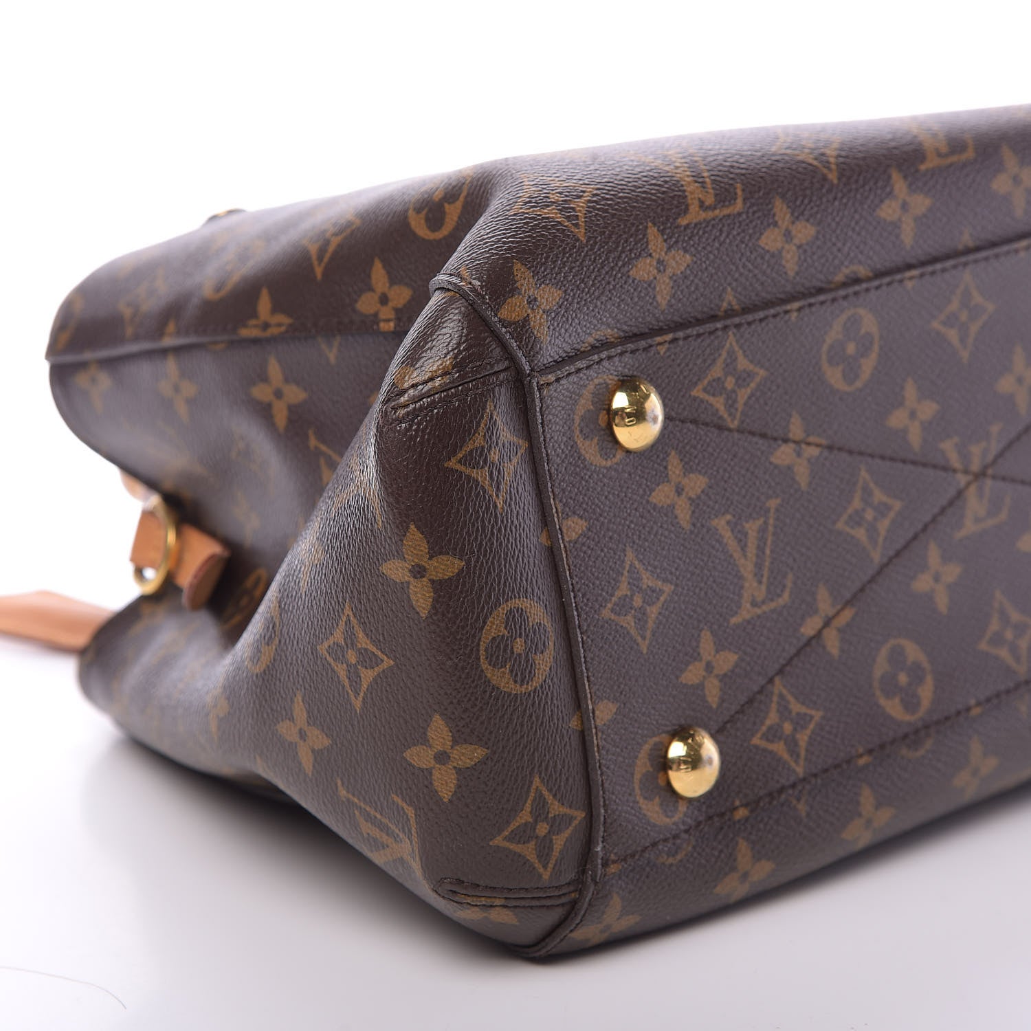 Louis Vuitton Monogram Montaigne MM 9 of 10