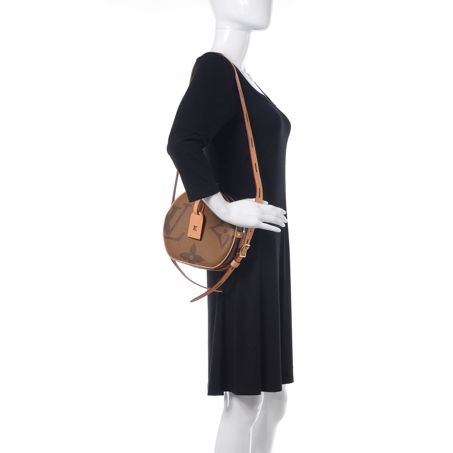 Reverse Monogram Giant Boite Chapeau Souple