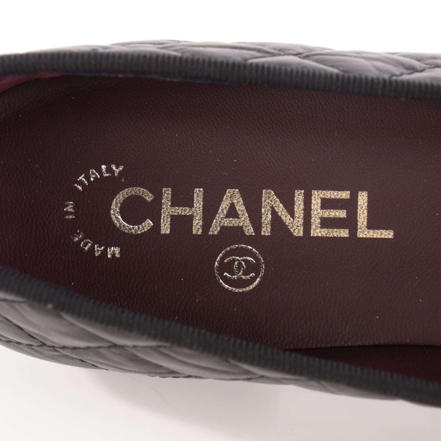 Aged Calfskin Quilted Cap Toe Ballerina Flats 40 Black