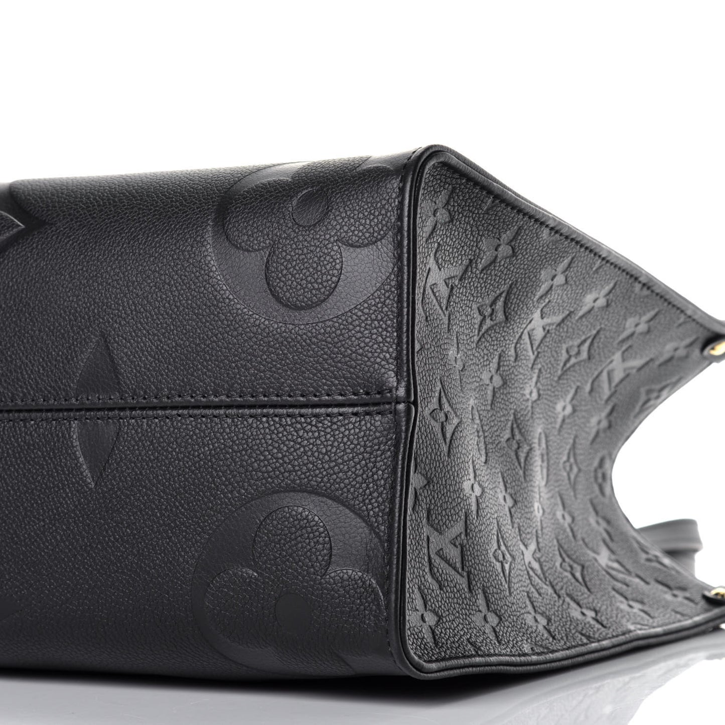 Empreinte Monogram Giant Onthego MM Black