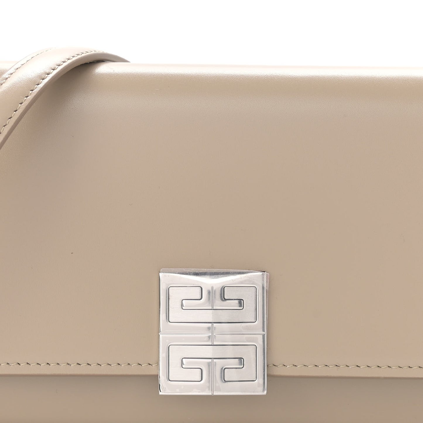 Calfskin 4G Wallet on Chain Dune