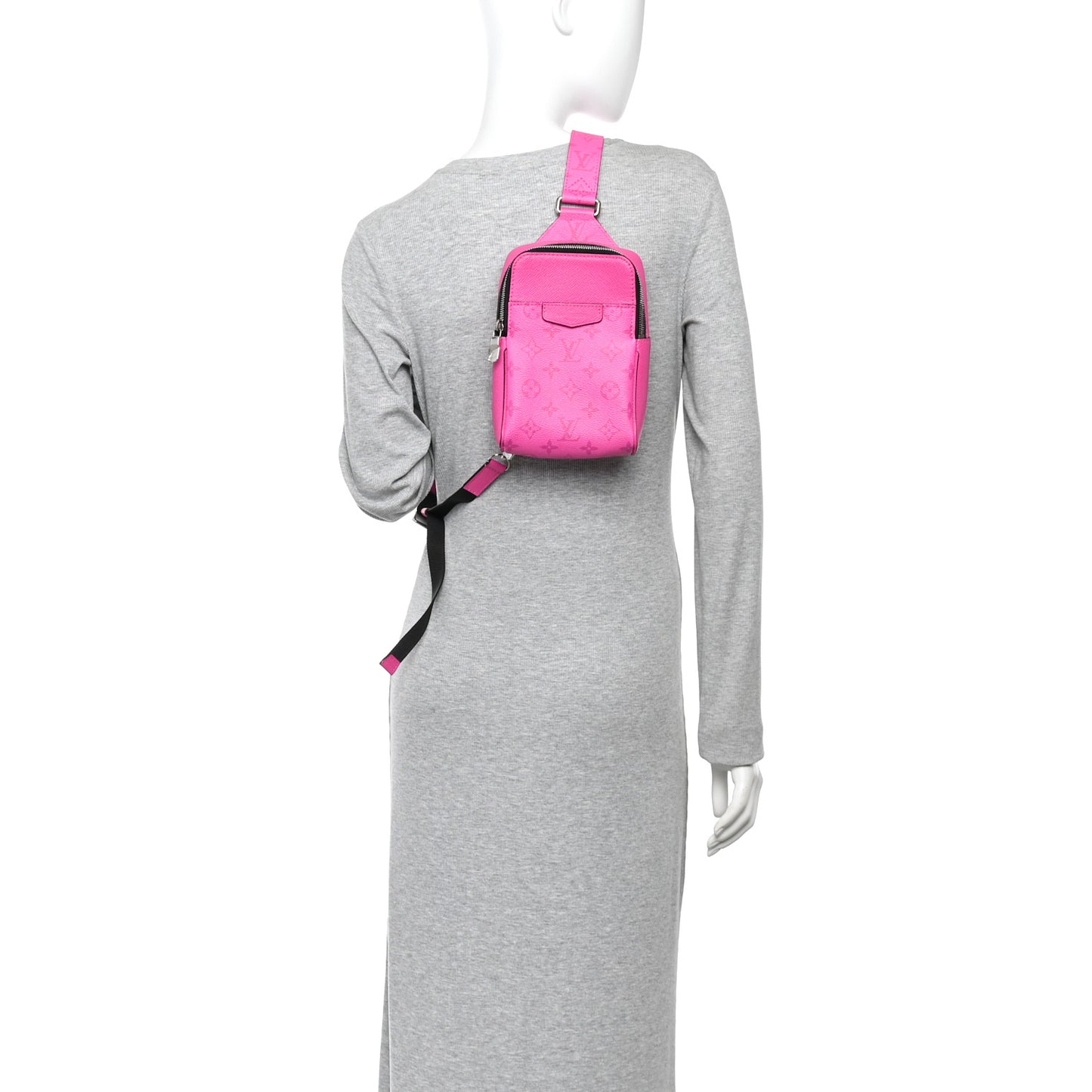 Taigarama Outdoor Slingbag Fuchsia