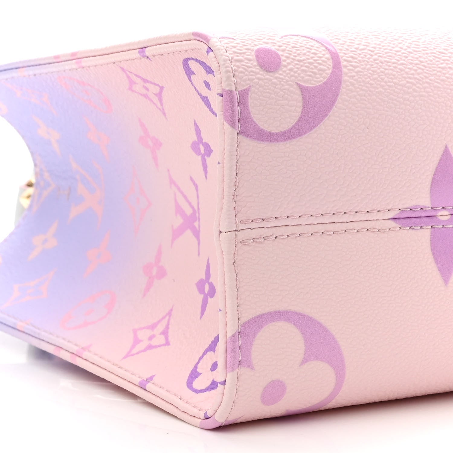 Louis Vuitton Monogram Giant Spring In The City Onthego PM Sunrise Pastel 7 of 9