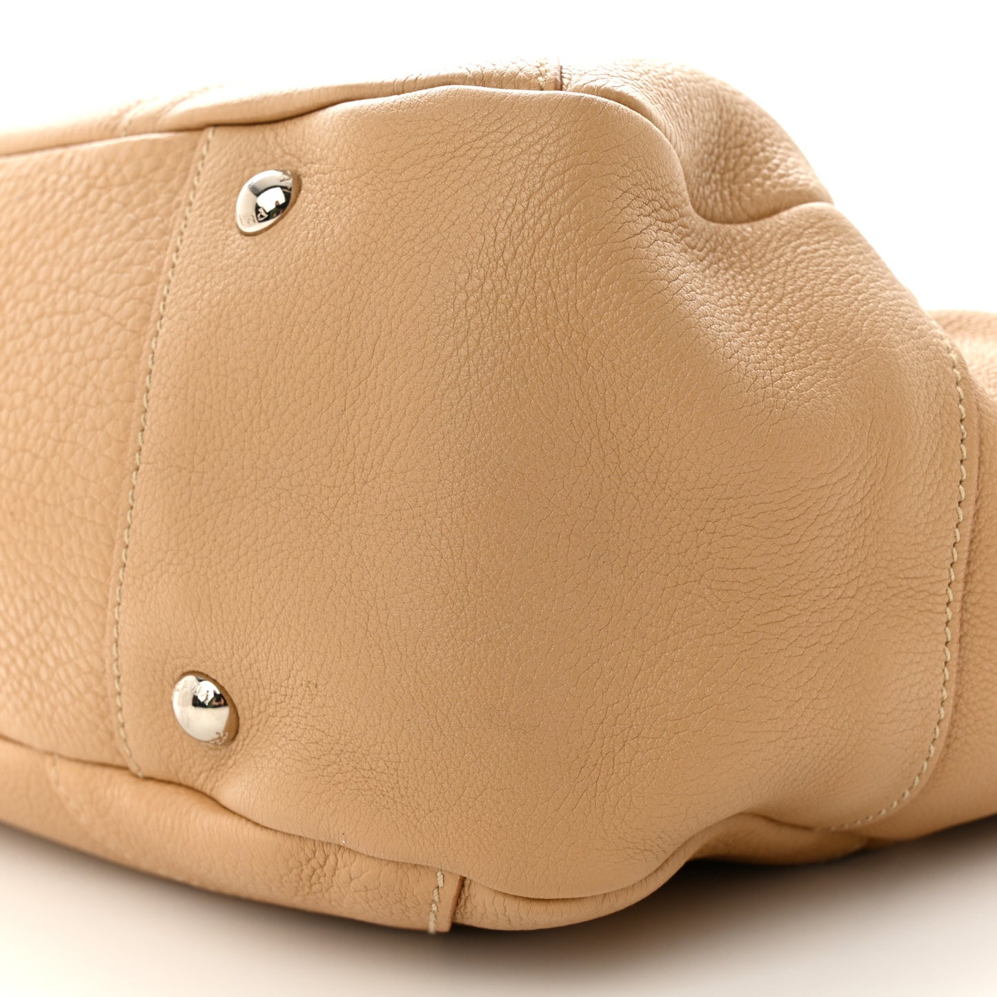 Vitello Daino Side Pocket Hobo Sabbia