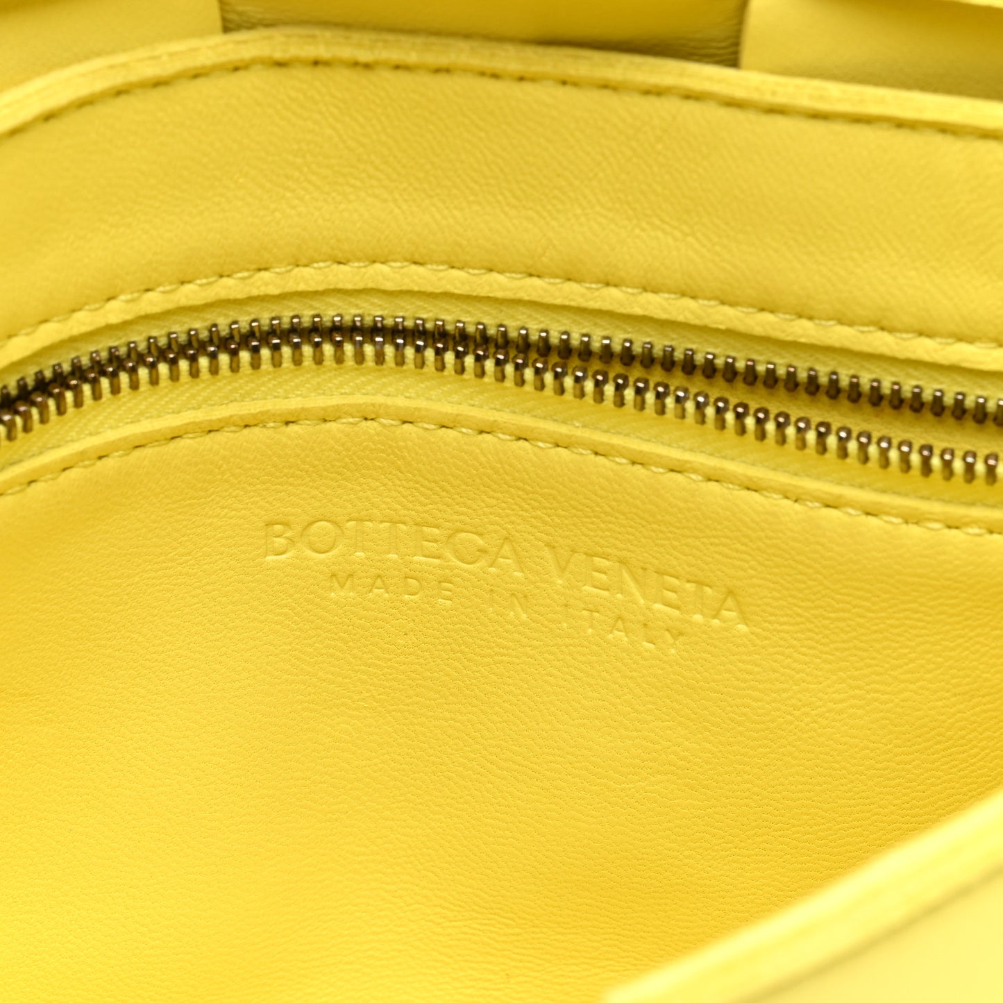 Nappa Maxi Intreccio Cassette Bag Lemonade