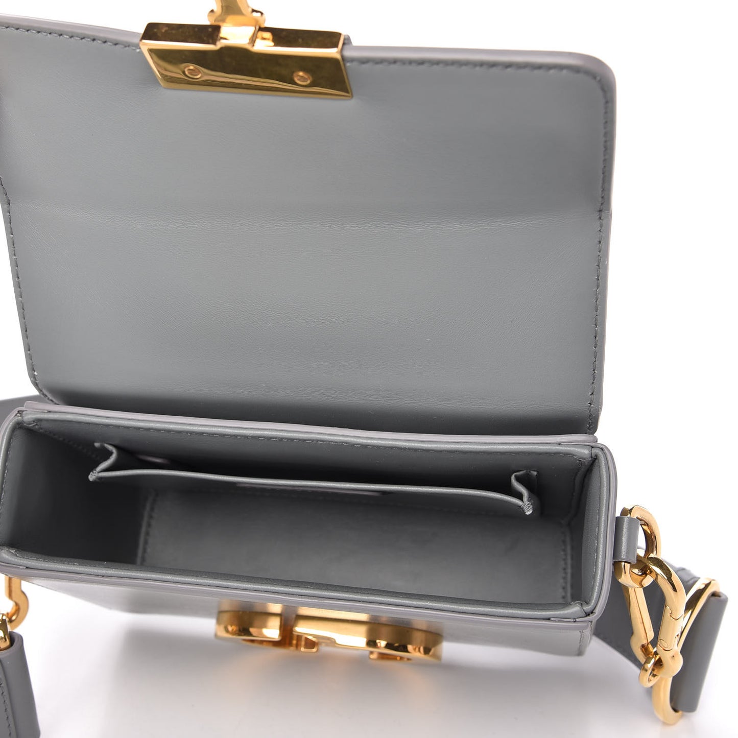 Box Calfskin 30 Montaigne Box Bag Gray