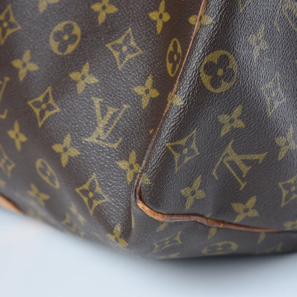 Louis Vuitton Monogram Keepall 50 34 of 34
