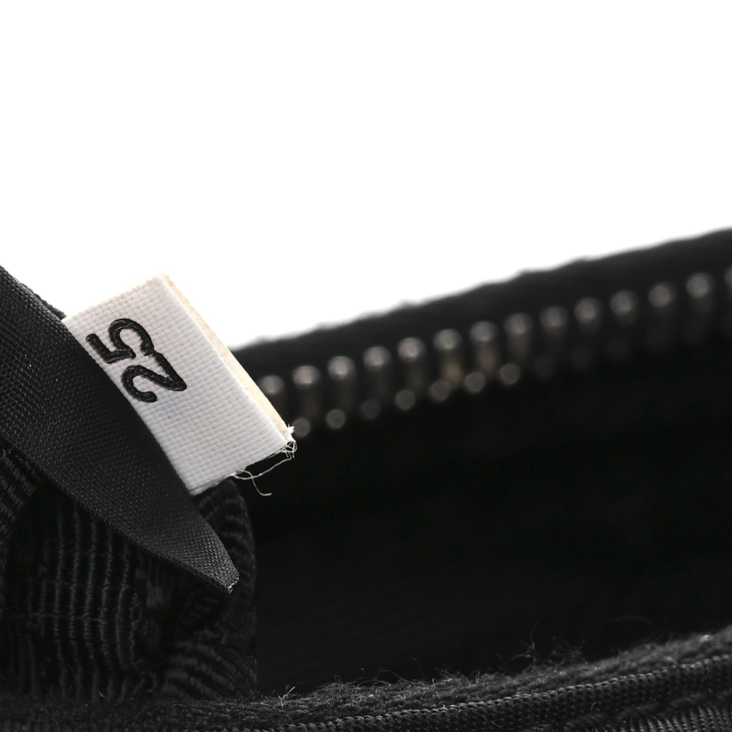 Nylon Re-Edition 2005 Shoulder Bag Black