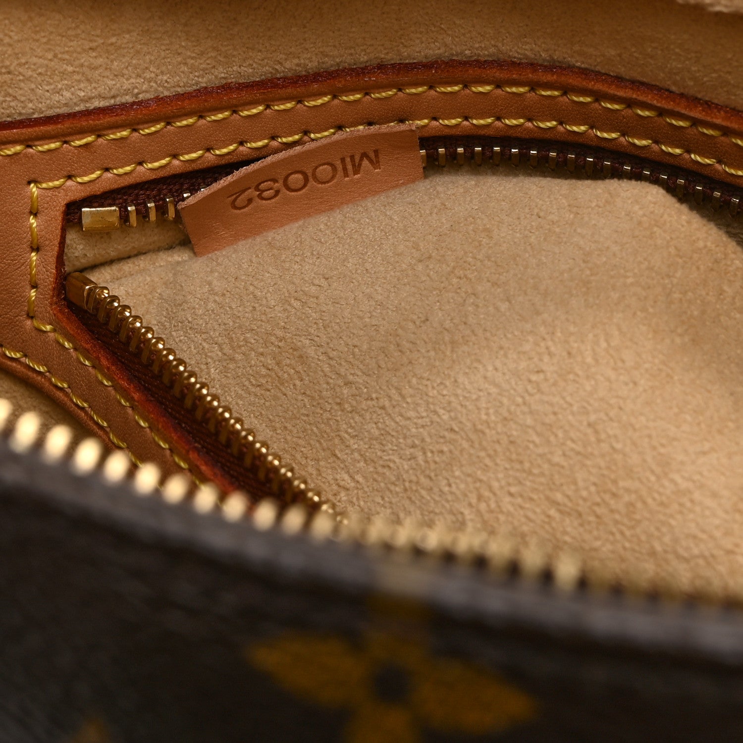 Louis Vuitton Monogram Looping MM 7 of 11