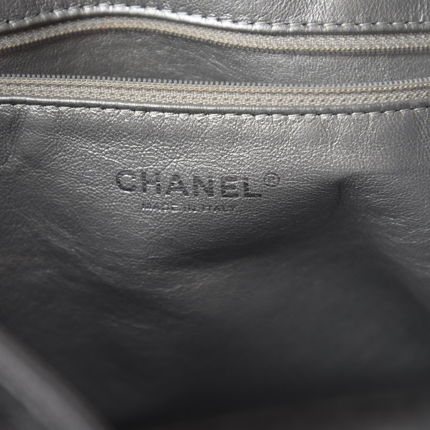 Chanel Glazed Caviar Modern Chain Tote Black 6 of 11