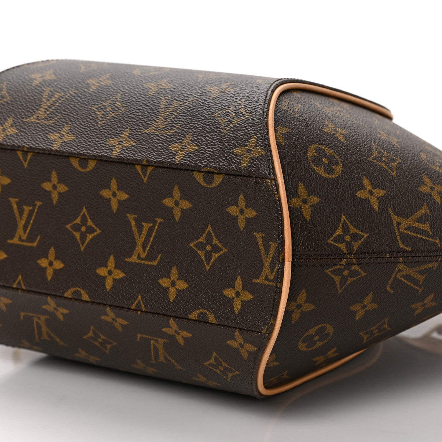 Louis Vuitton Monogram Ellipse MM 8 of 8