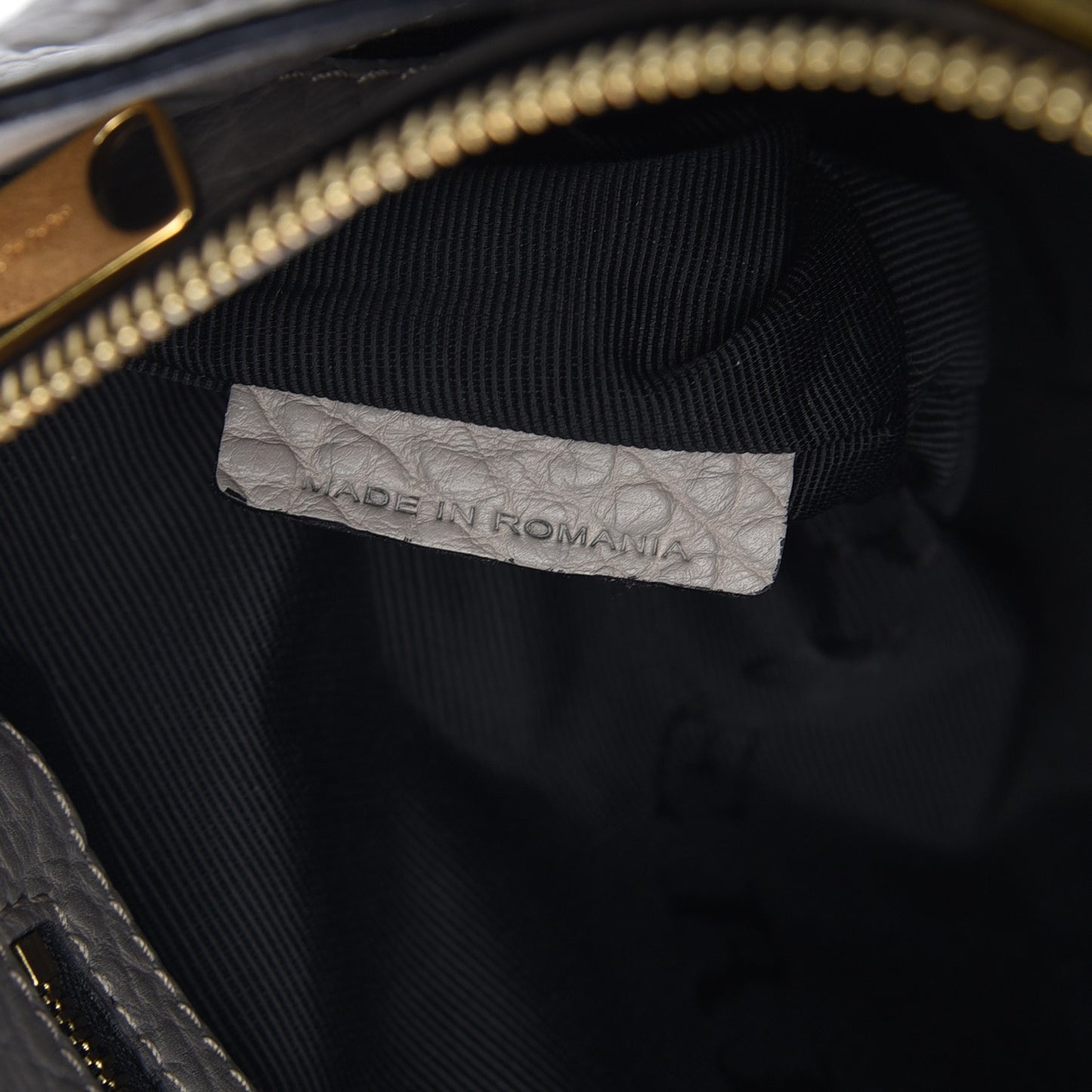 Signature Grain Calfskin Check Embossed Small Chichester Crossbody Clutch Bag Pale Grey