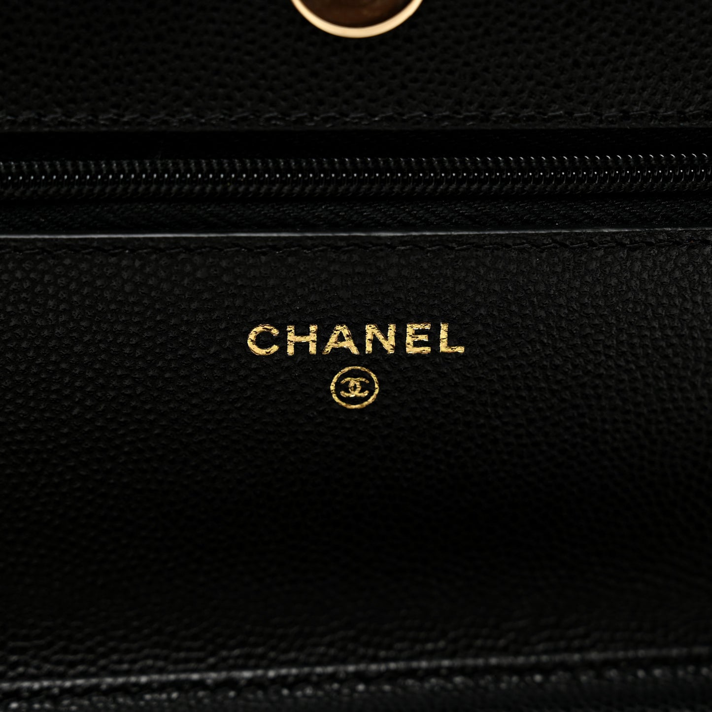 Caviar Quilted Wallet on Chain WOC Black