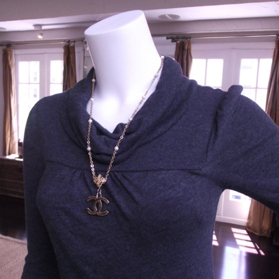 Chanel Royal CC Pearl Necklace 2 of 3