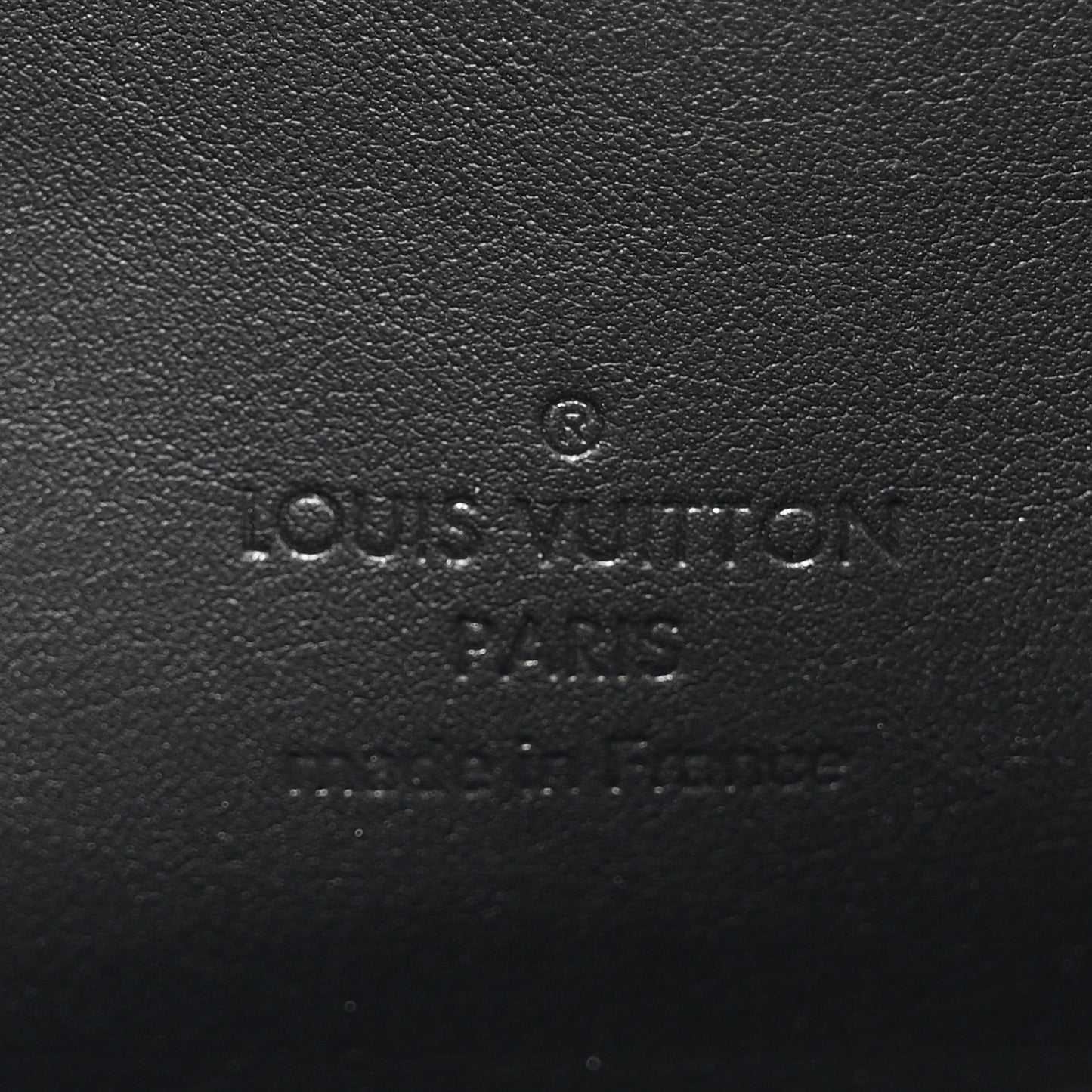 Calfskin Aerogram Alpha Wearable Wallet Black