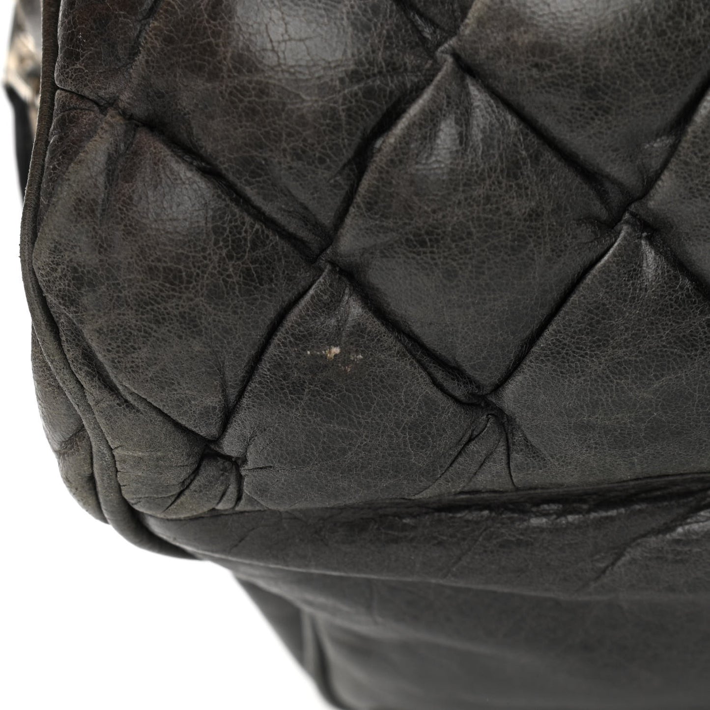 Chevre Quilted Matelasse MM Gris Fossile