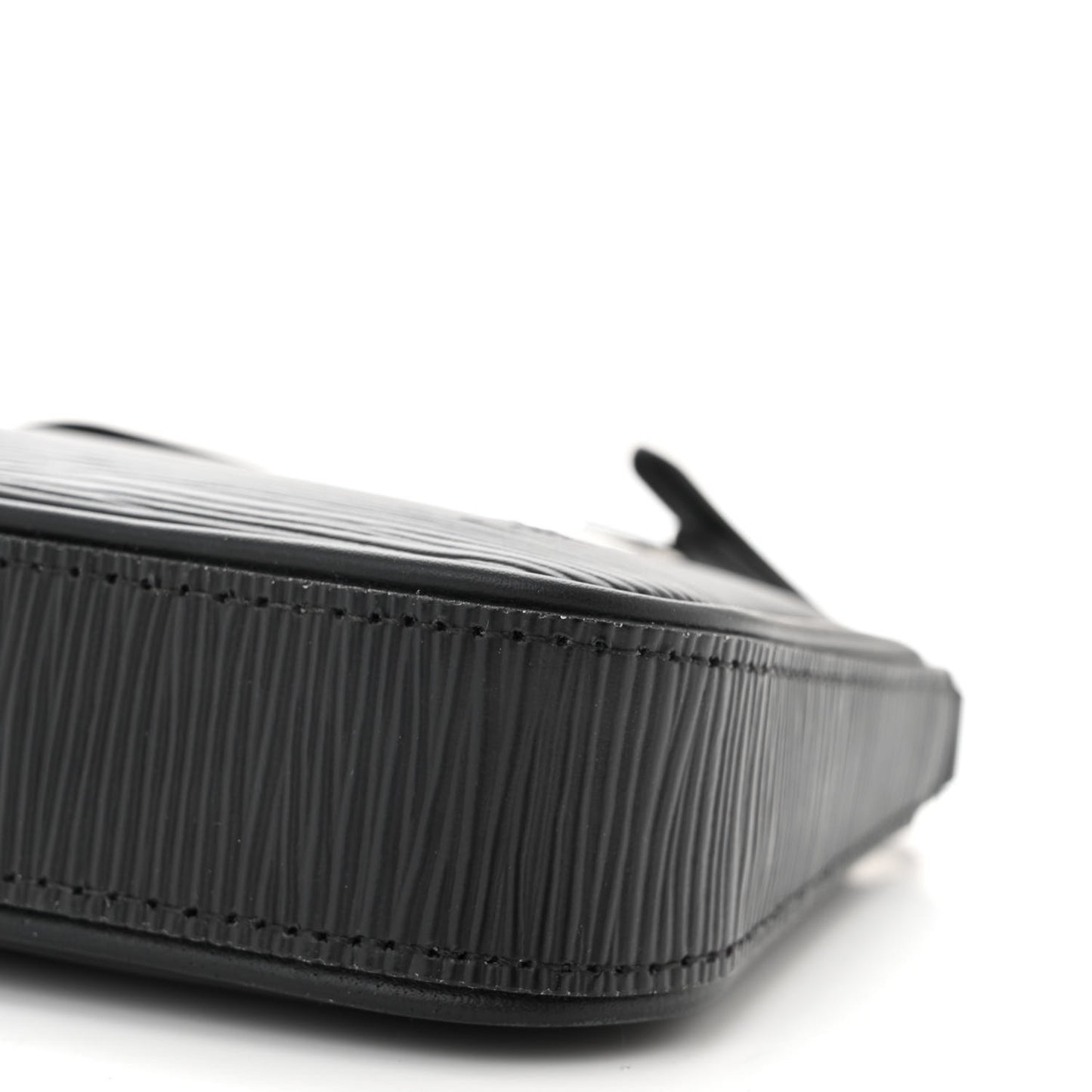 Epi Logo Easy Pouch On Strap Black