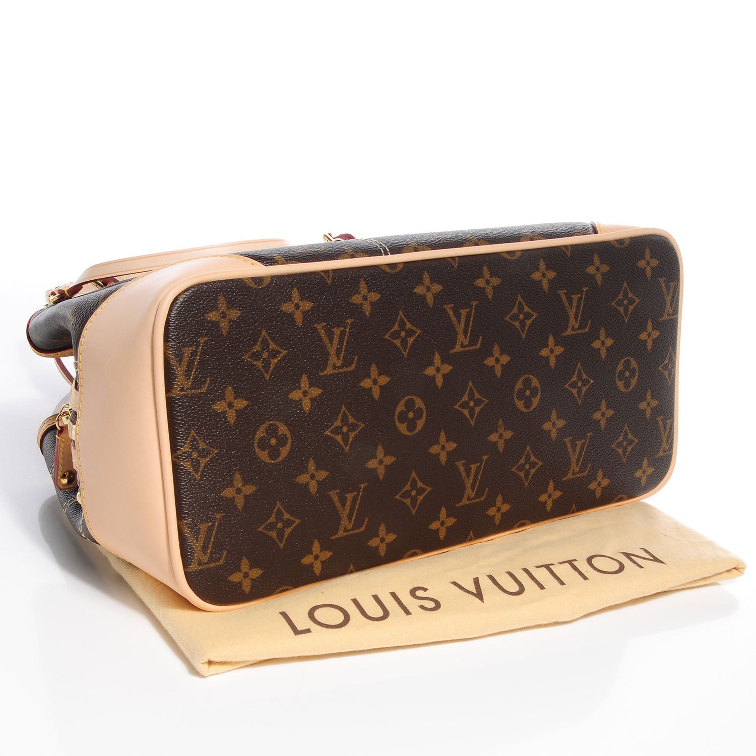 Louis Vuitton Monogram Riveting 4 of 7