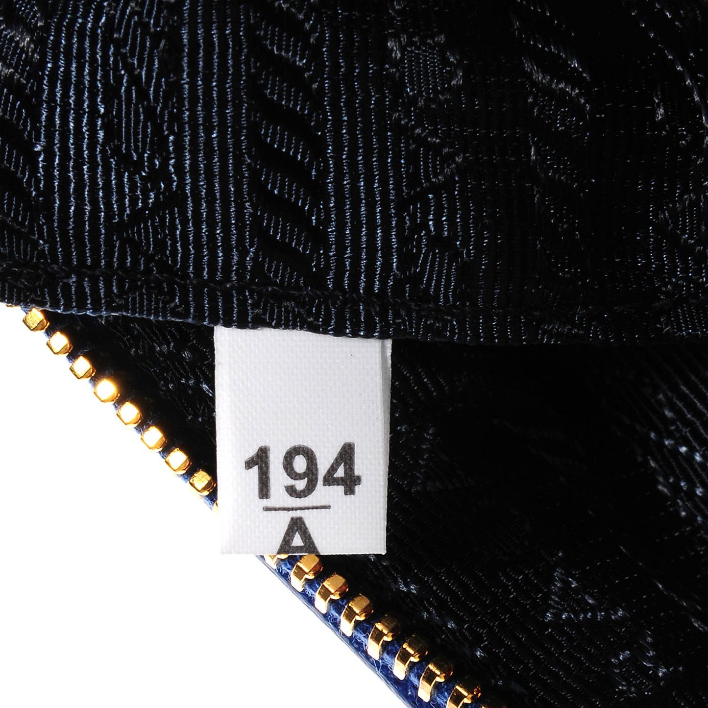 Nylon Tessuto Impuntu Quilted Flap Indaco