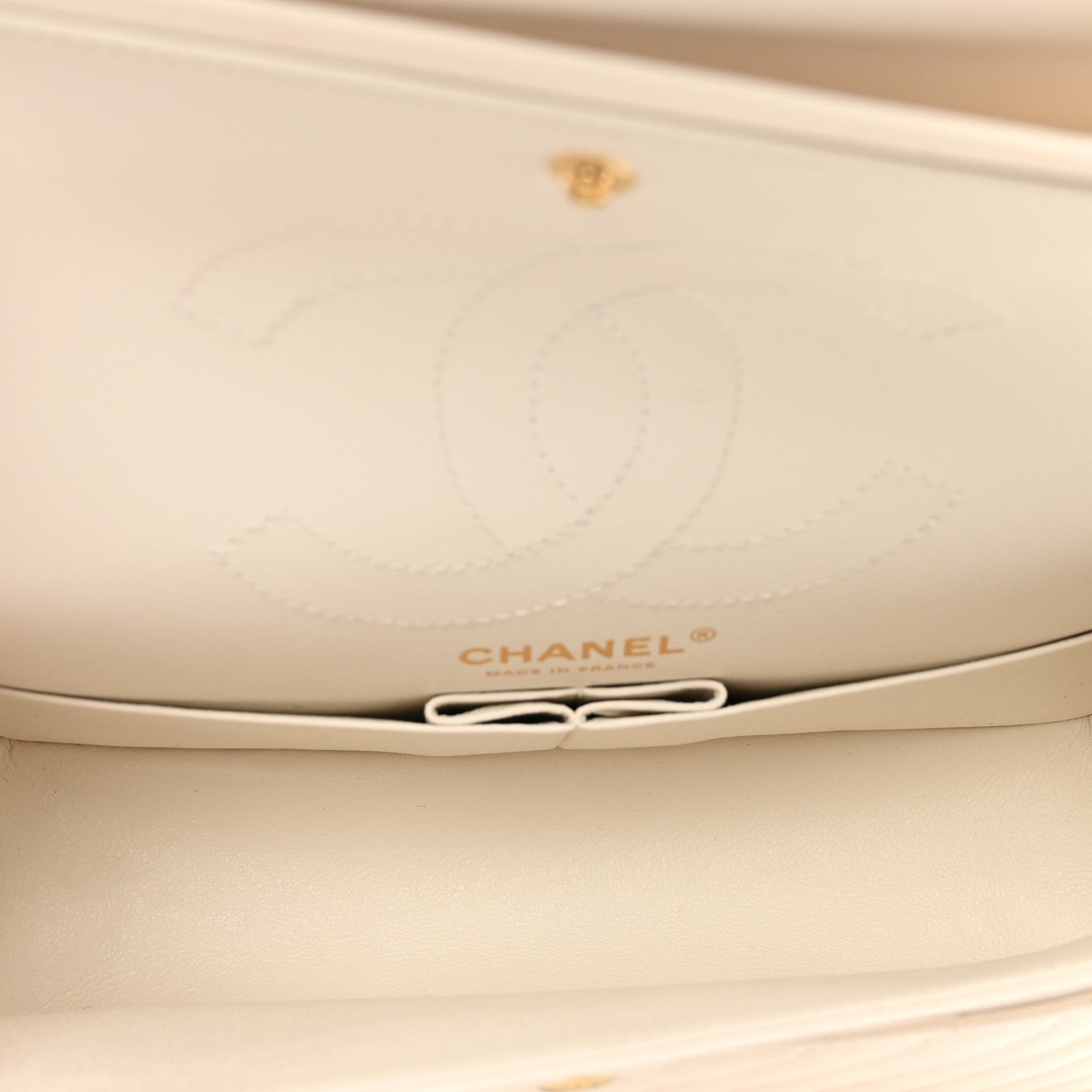 Chanel Aged Calfskin Chevron Quilted 2.55 Reissue 225 Flap White 5 of 9