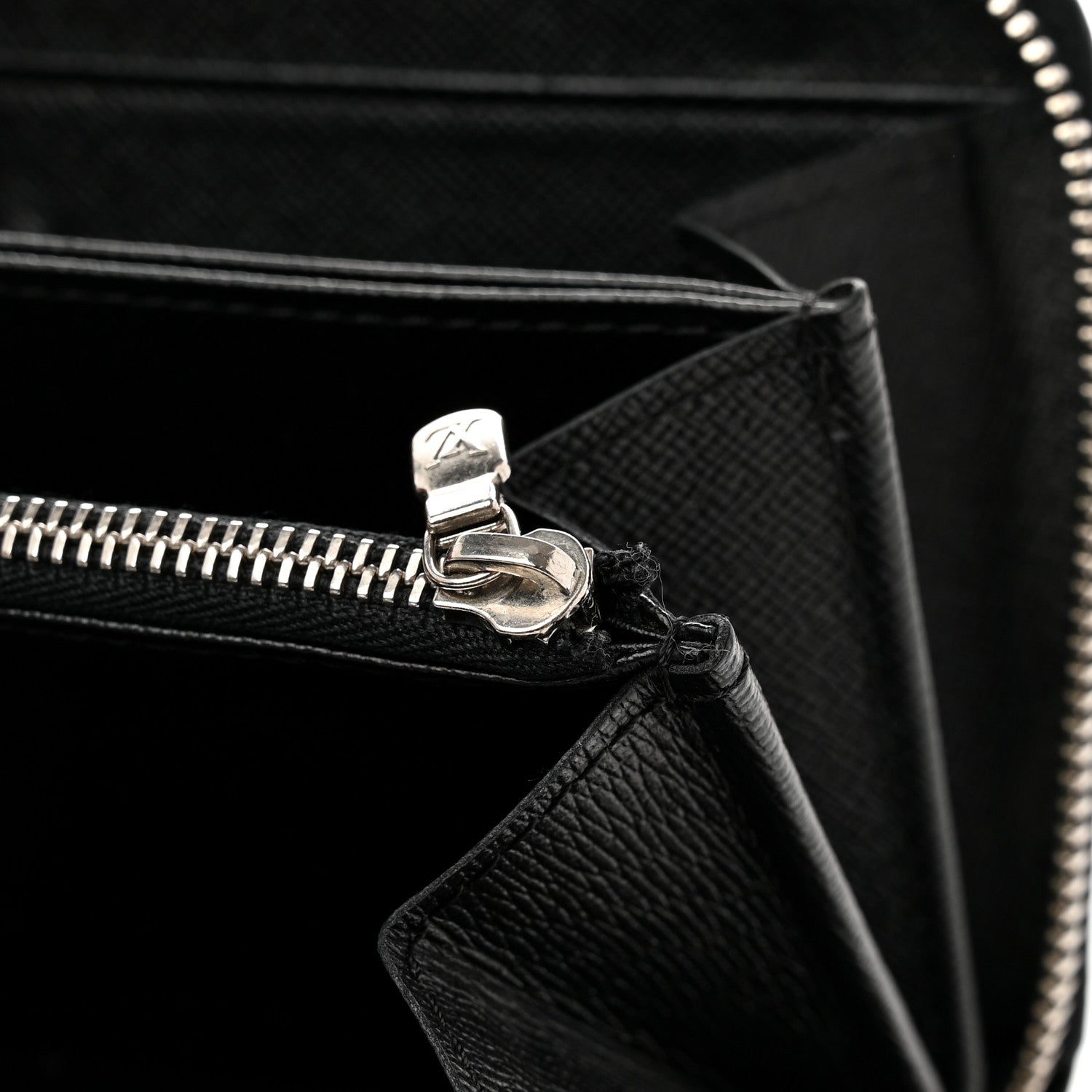 Louis Vuitton Epi Zippy Wallet Black 7 of 8