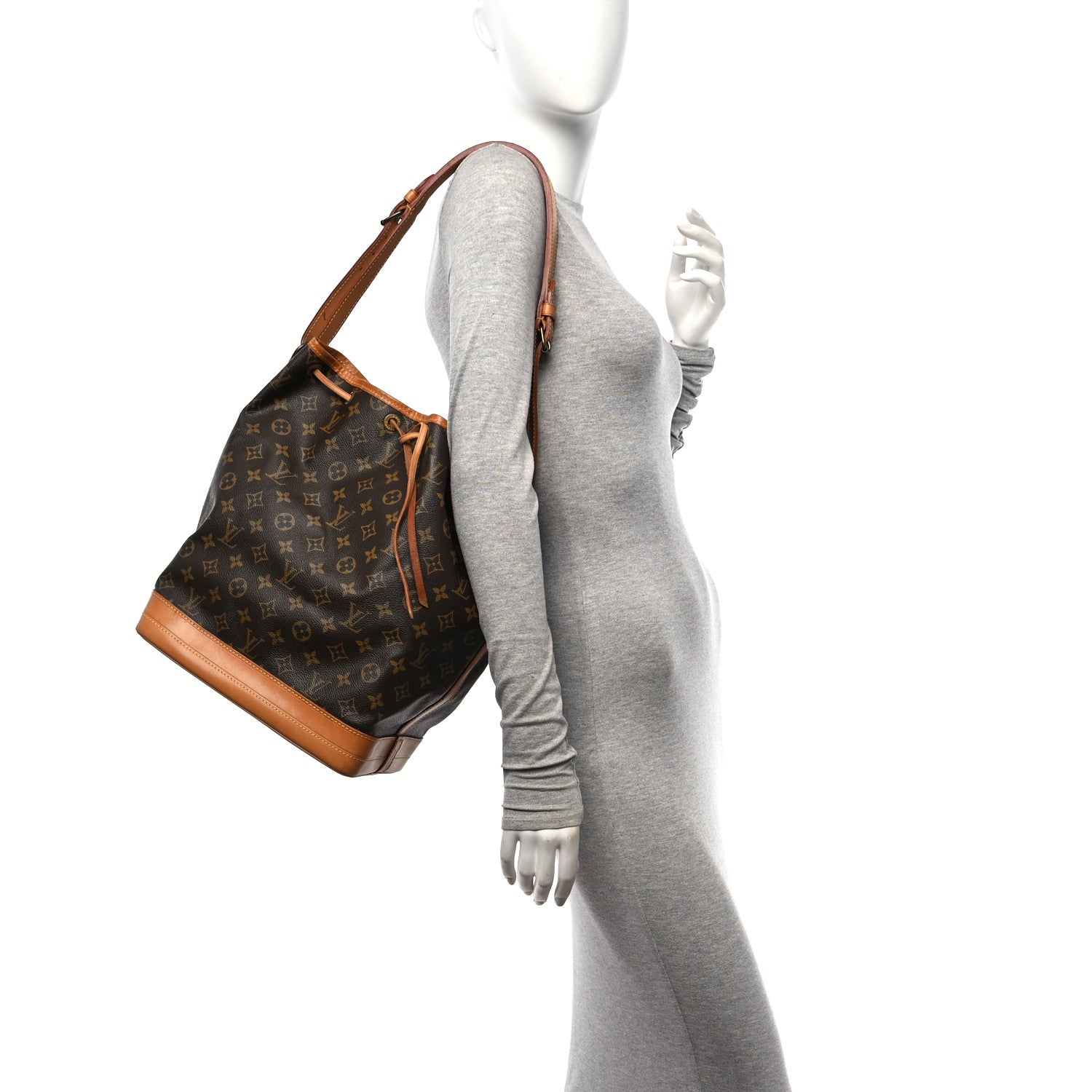 Louis Vuitton Monogram Noe 2 of 10