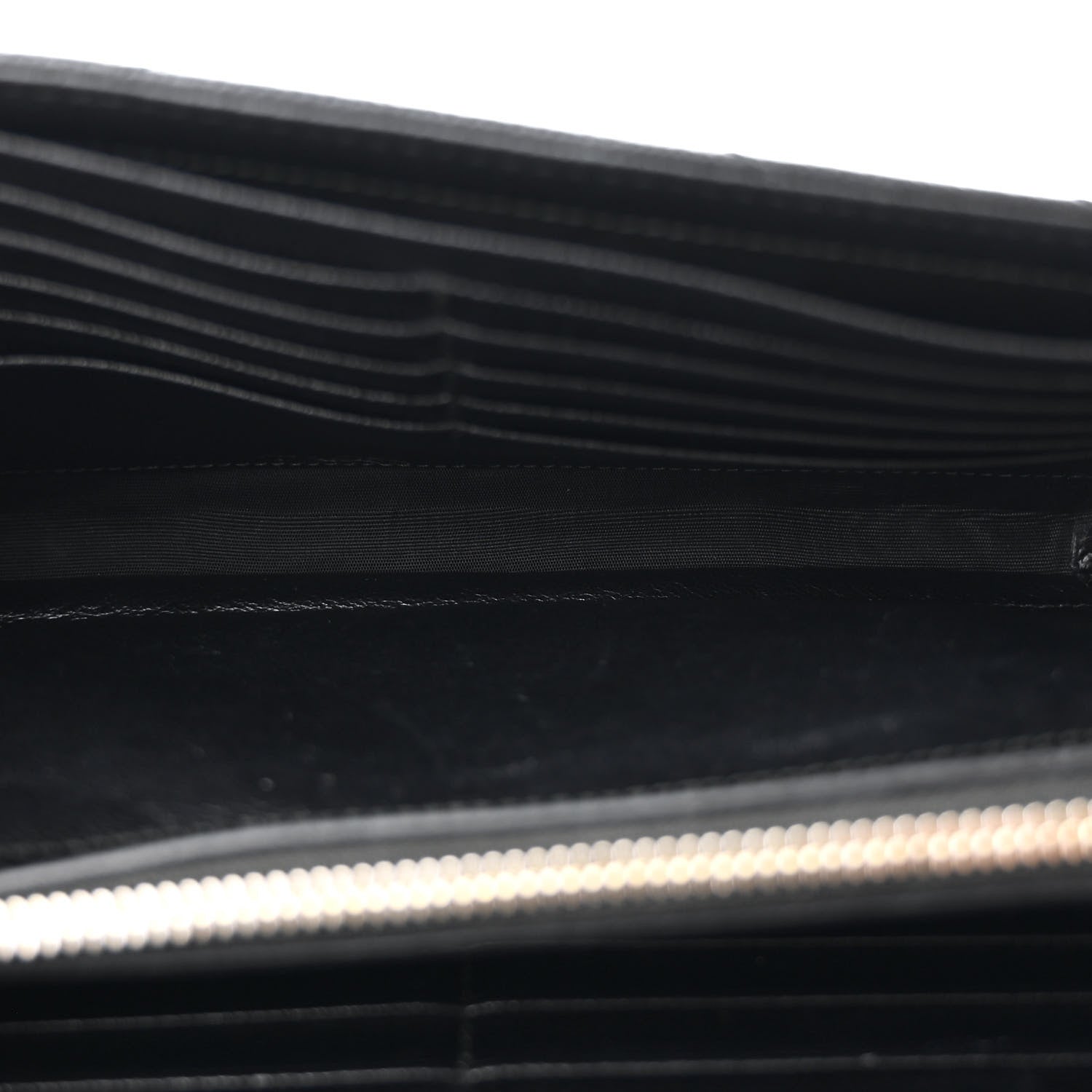Saint Laurent Grain De Poudre Matelasse Chevron Monogram Chain Wallet Black 5 of 13