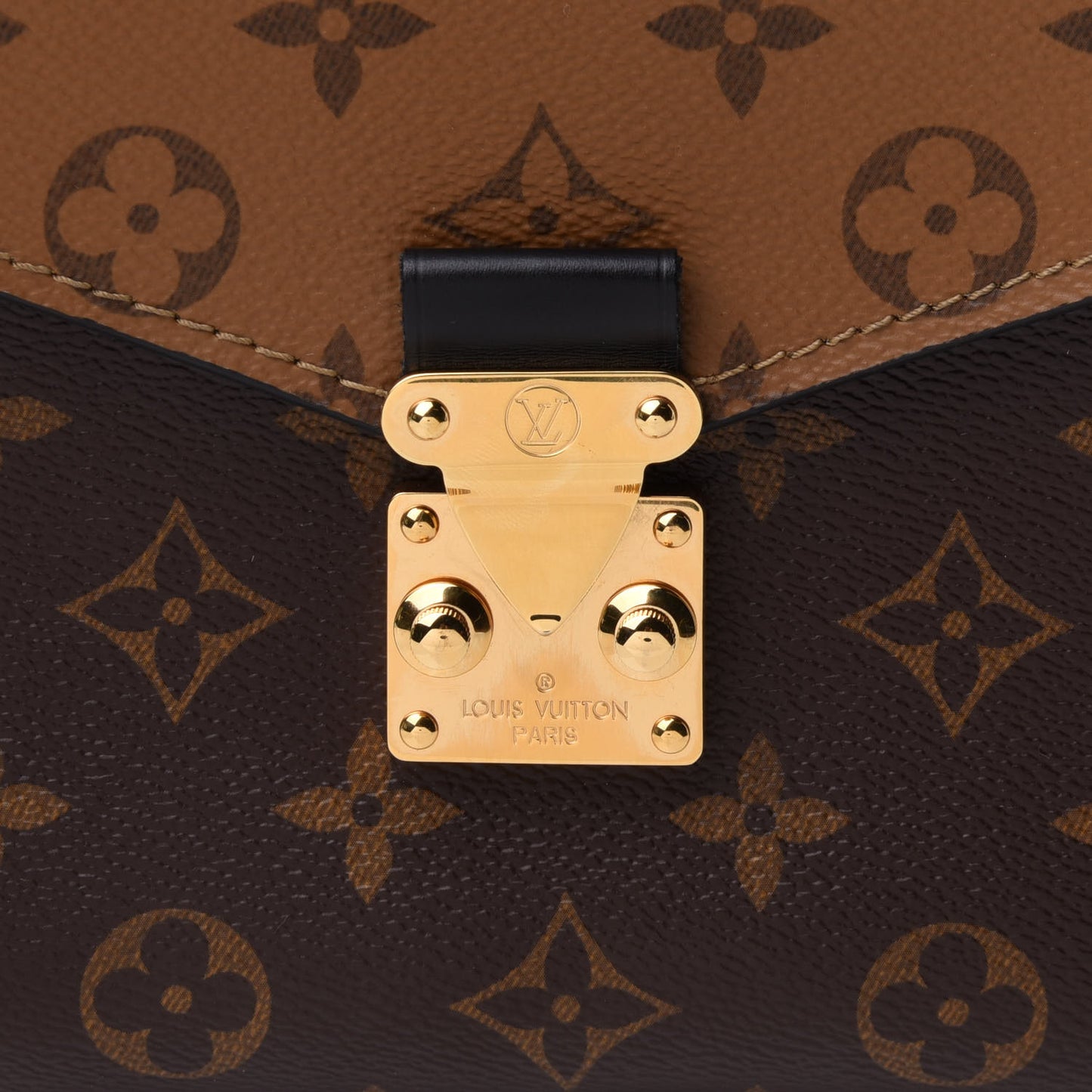 Reverse Monogram Pochette Metis