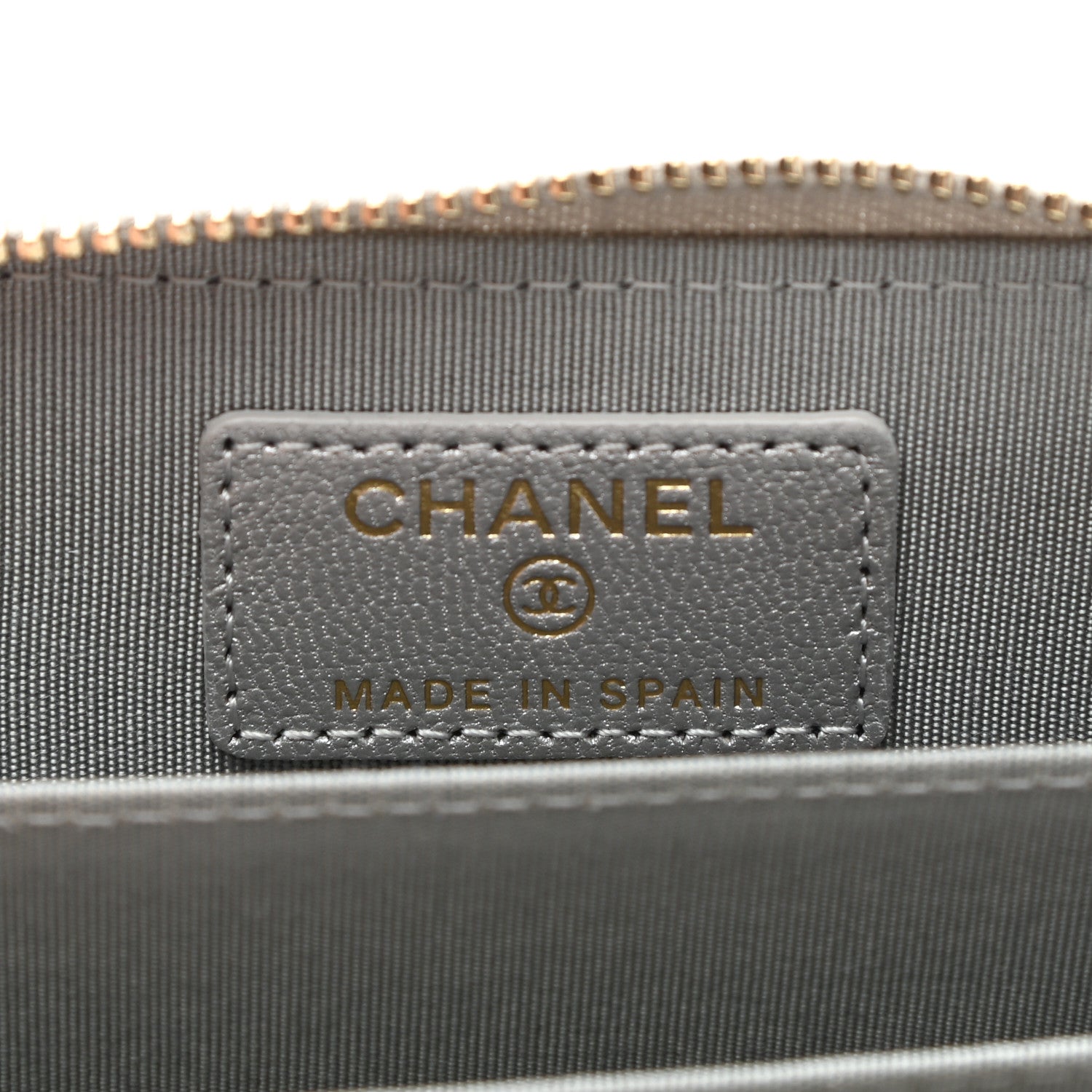 Chanel Metallic Goatskin Quilted Chanel 19 Zip Around Coin Purse Wallet Silver 6 of 8