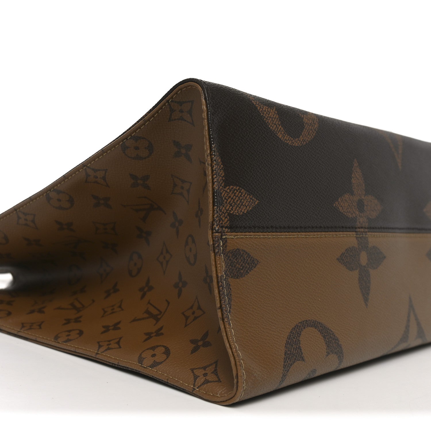Louis Vuitton Reverse Monogram Giant Onthego GM 8 of 9