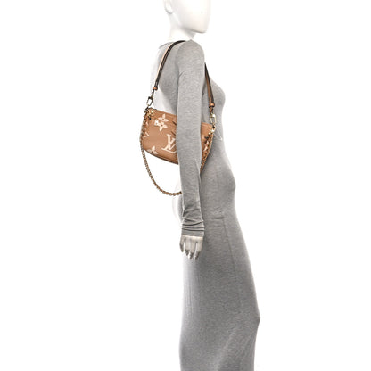 Louis Vuitton Empreinte Monogram Giant Multi Pochette Accessories Arizona Creme 2 of 11