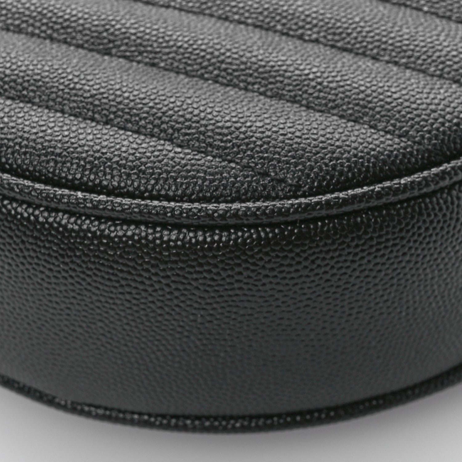 Saint Laurent Grain De Poudre Matelasse Chevron Quilted Round Vinyle Camera Bag Black 10 of 12