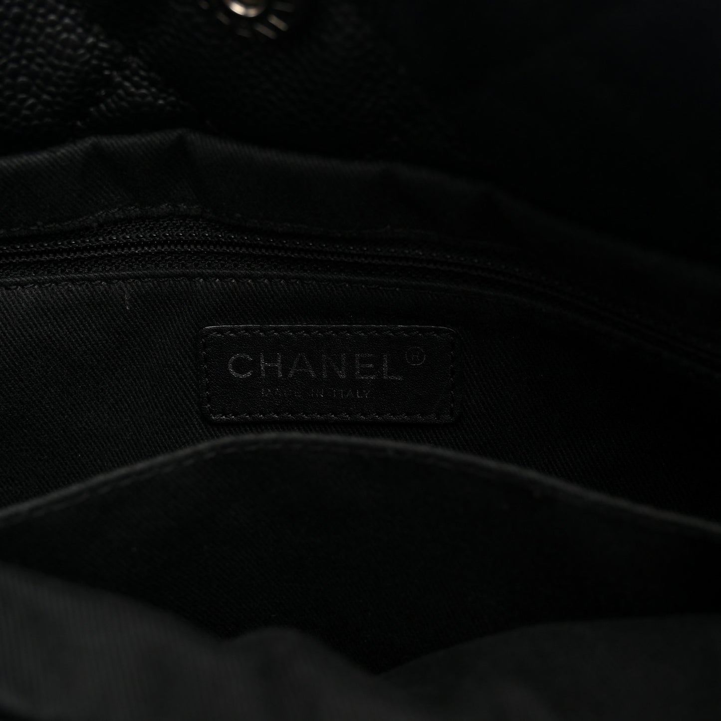Caviar Quilted CC Timeless Soft Tote Black