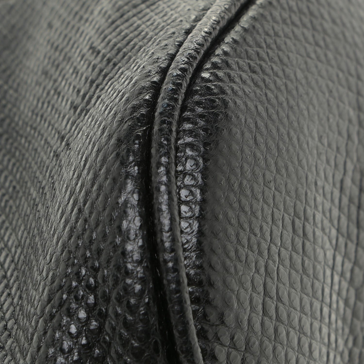Gucci Calfskin Lizard Embossed Boat Pochette Black 15 of 15