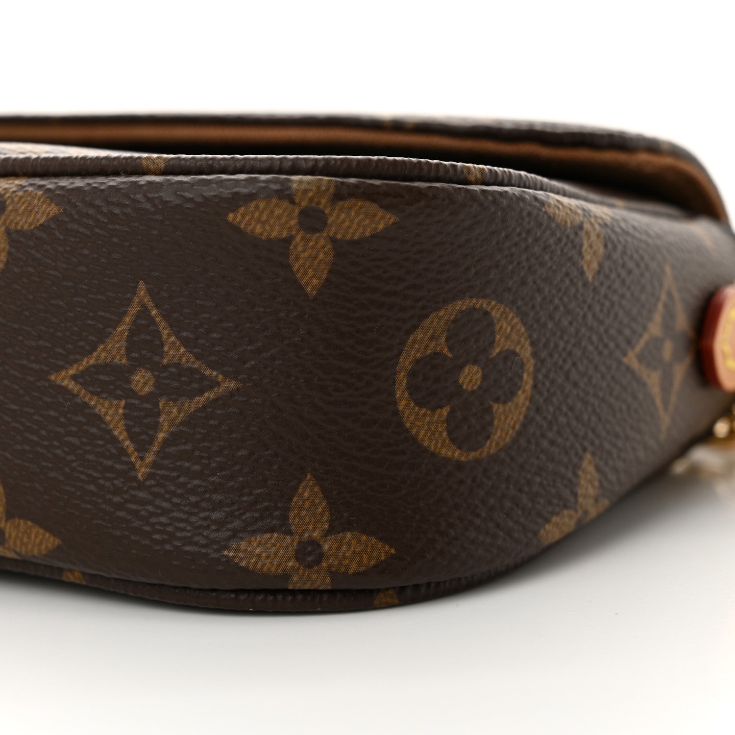 Louis Vuitton Monogram Ivy Wallet On Chain 9 of 13